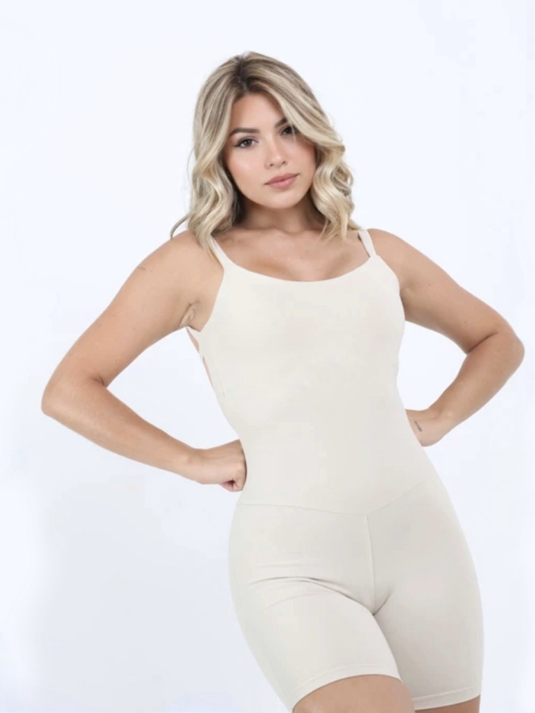 Macaquinho Harmonia Off-White